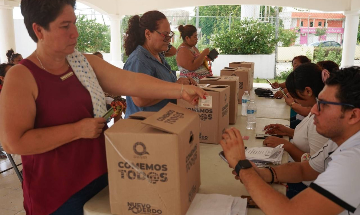 Brinda ‘Mujer es Vida’ seguridad alimentaria a las familias quintanarroenses más necesitadas, destaca Pablo Bustamante