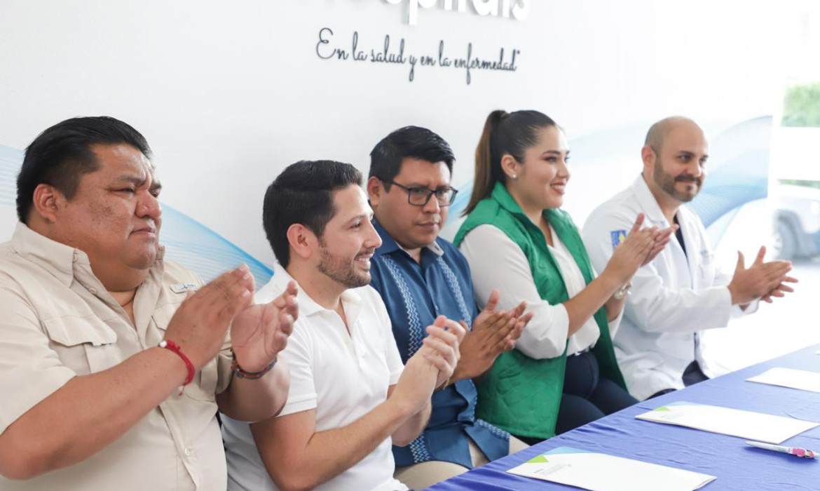 Firma Renán Sánchez convenio con Amerimed para facilitar a los cozumeleños el acceso a servicios médicos especializados