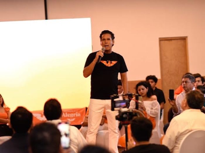 “Tengo la mano levantada con mi partido“ | Palazuelos confirma que va por Senaduría con MC