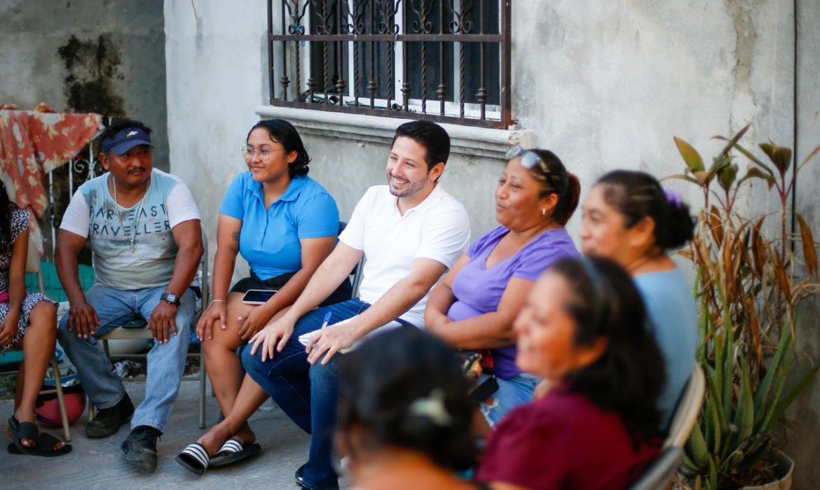 Refrenda Renán Sánchez su compromiso con la transformación, al igual que con las y los cozumeleños