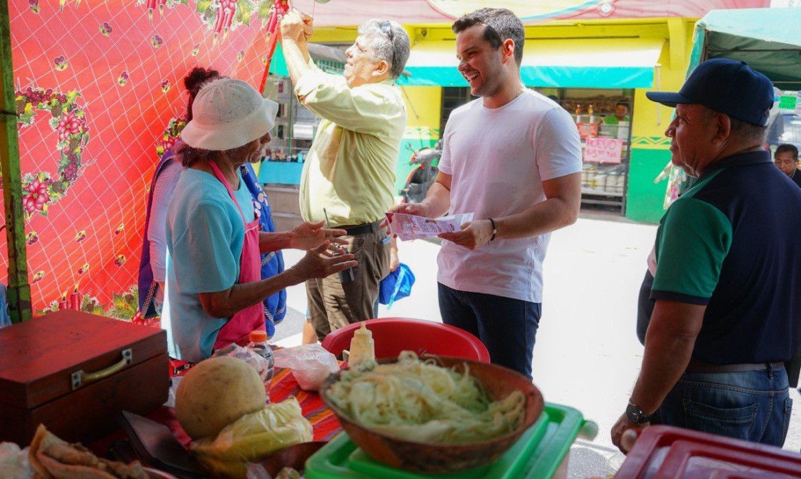 “Mujer es Vida, y los Programas del Bienestar, seguirán beneficiando a familias cancunenses y quintanarroenses”: Pablo Bustamante