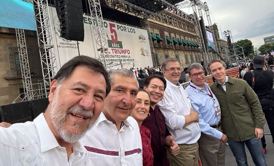 MORENA culmina hoy el proceso interno de las corcholatas, e inicia una encuesta inédita que podría trastocar los planes de AMLO