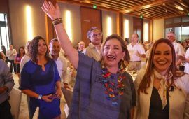 “¿Por qué el presidente no exhibe las cuentas de Carlos Joaquín?” | Critica Xóchitl alianza de AMLO con gobernadores corruptos