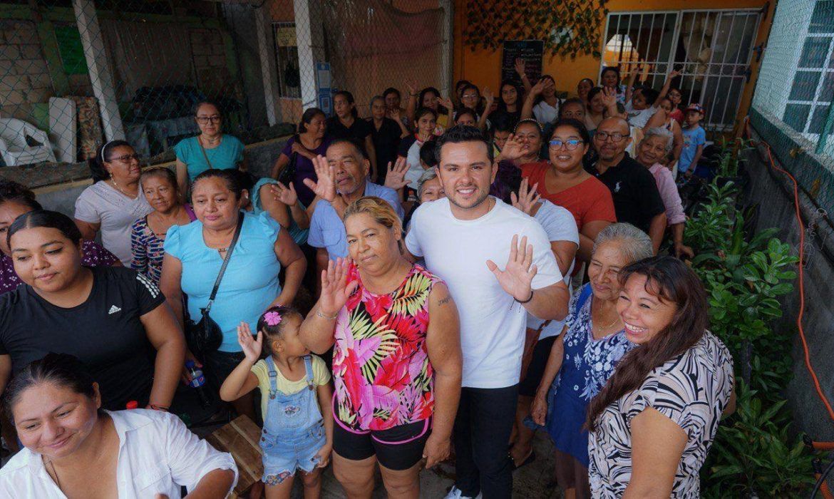 Invita Pablo Bustamante a inscribirse a las Unidades del Bienestar para acceder a consultas médicas
