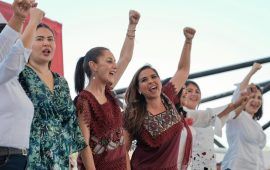 Claudia dice que recién en 2030 se aplicará la no reelección; festejan Estefanía, Chacón, Nivardo y diputados