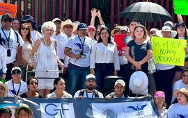 Realizan marcha en Cancún trabajadores del Poder Judicial de la Federación en contra de los recortes a su presupuesto
