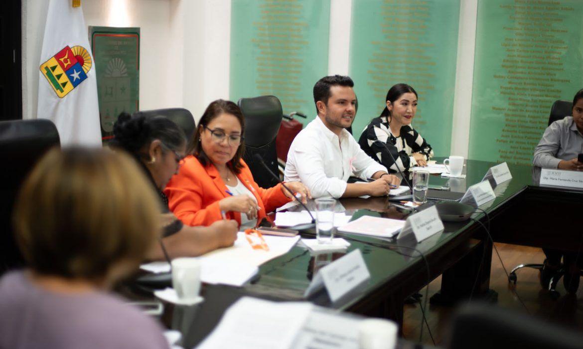 “Avanza el primer gobierno humanista de QRoo en el combate a la desigualdad, el rezago y la marginación”, dice Pablo Bustamante en comparecencia ante el Congreso