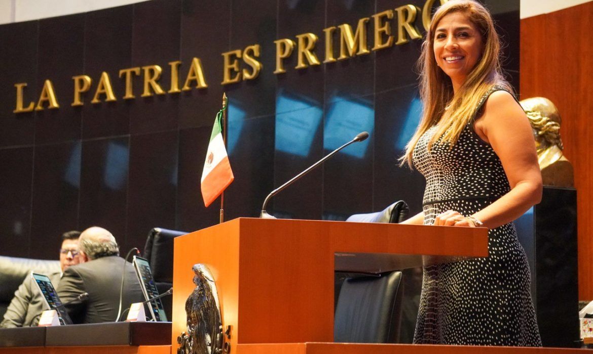 Avala Marybel reforma para prohibir publicidad y venta de alimentos y bebidas con bajo valor nutricional dentro de las escuelas