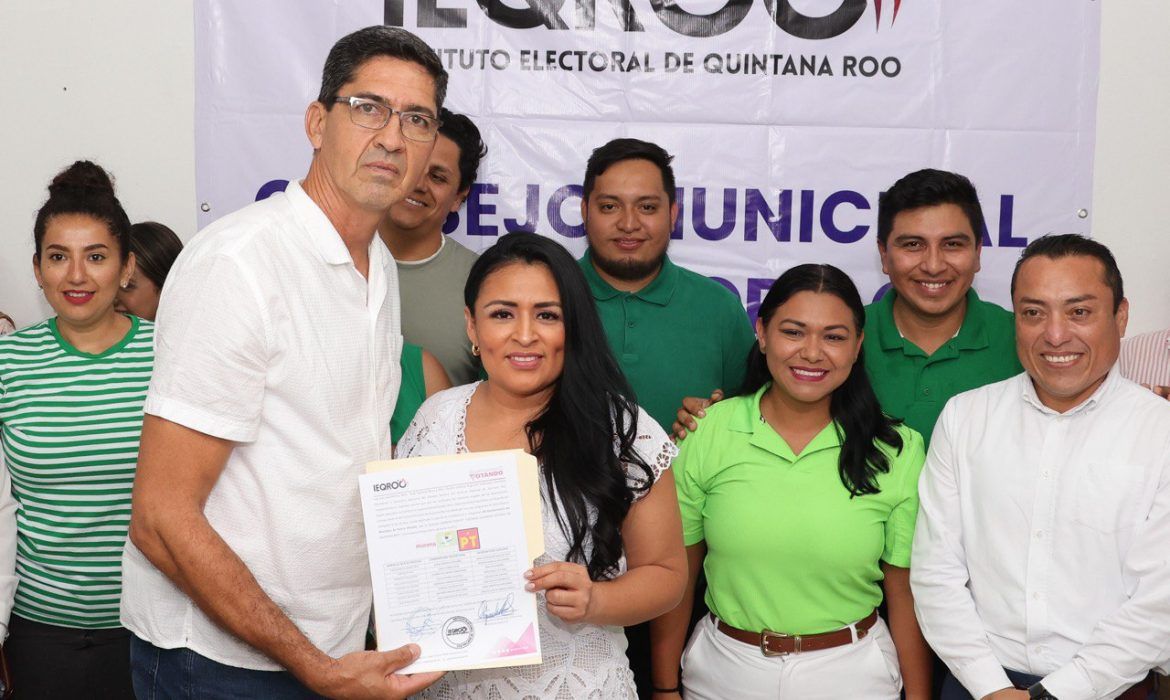 Recibe Blanca Merari constancia como candidata de la 4T a la Presidencia Municipal de Puerto Morelos