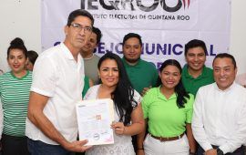 Recibe Blanca Merari constancia como candidata de la 4T a la Presidencia Municipal de Puerto Morelos