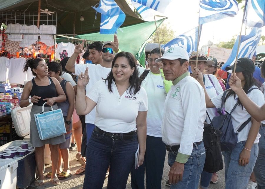 Encuesta le da amplia ventaja a Mayuli sobre Palazuelos por el segundo lugar al Senado; MORENA va arriba (documento)