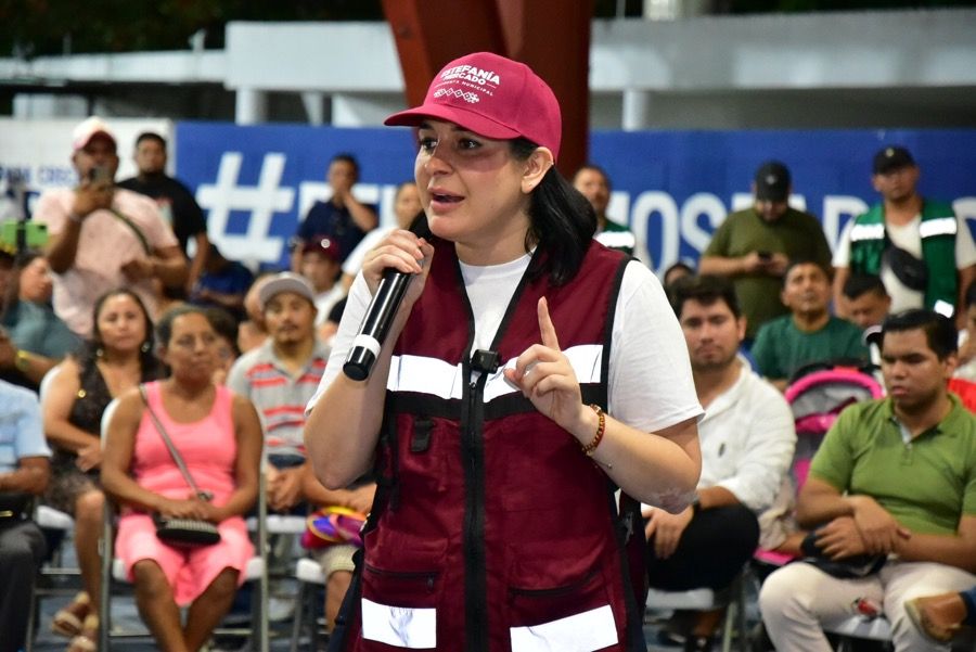 Estefanía Mercado da inicio al programa “Diálogos de la Transformación” en Puerto Aventuras, uno de los ejes centrales de sus propuestas de campaña