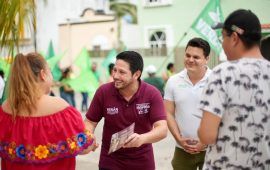 Suma esfuerzos Renán Sánchez con el pueblo de Cozumel para defender la transformación