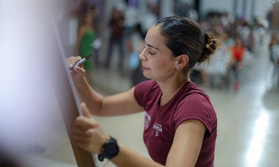 Firma Ana Paty acuerdo con colonias no municipalizadas; compromiso de corresponsabilidad con habitantes para la regularización y dotación de infraestructura urbana