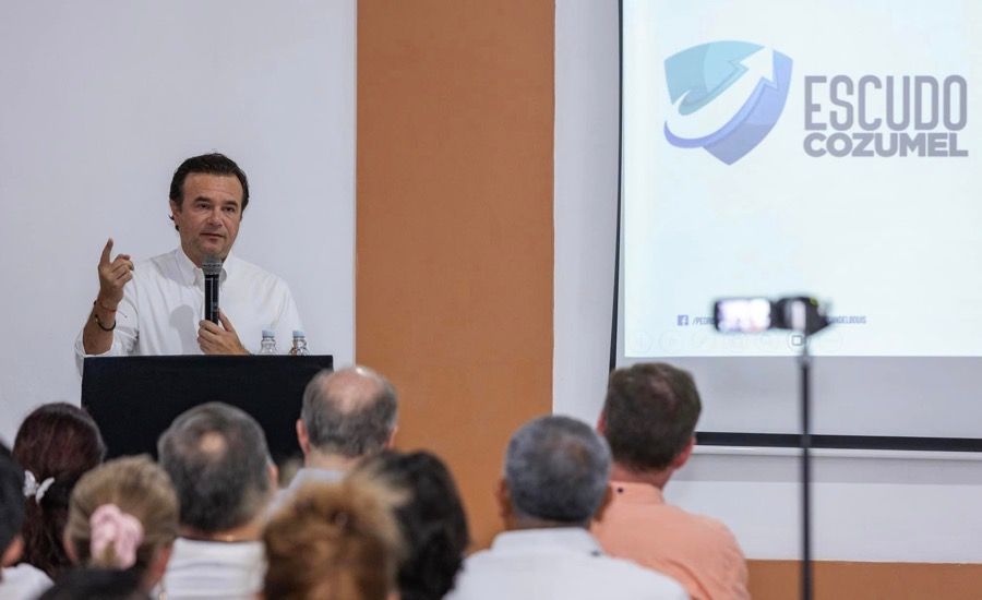 Pedro Joaquín presenta el programa “Escudo Cozumel”, basado en las políticas de seguridad de Yucatán