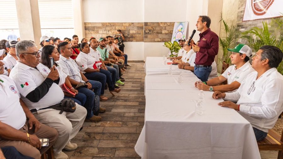 Se reúne Diego Castañón con sindicatos, y les presenta su proyecto de transformación para Tulum