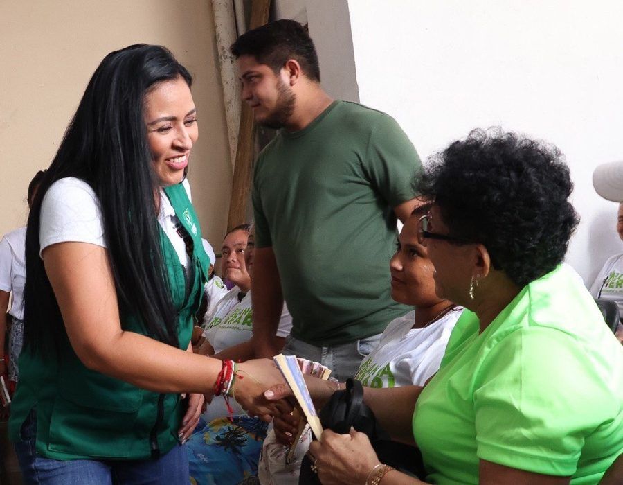 Blanca Merari se compromete a incluir a los portomorelenses en la toma de decisiones