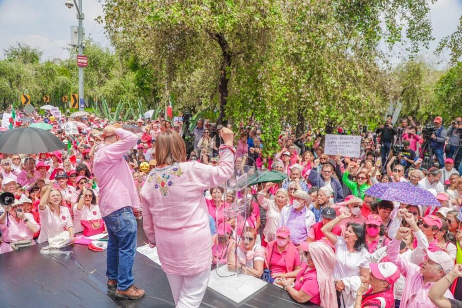 ¿EL INE SÍ SE TOCA? | Marea Rosa cambió de consigna y la marcha contra la sobrerrepresentación no tuvo fuerza; la 4T va por el dominio absoluto del Congreso