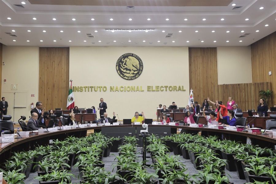El INE aprueba en comisiones mayoría calificada de la 4T; el viernes se vota en el Consejo General