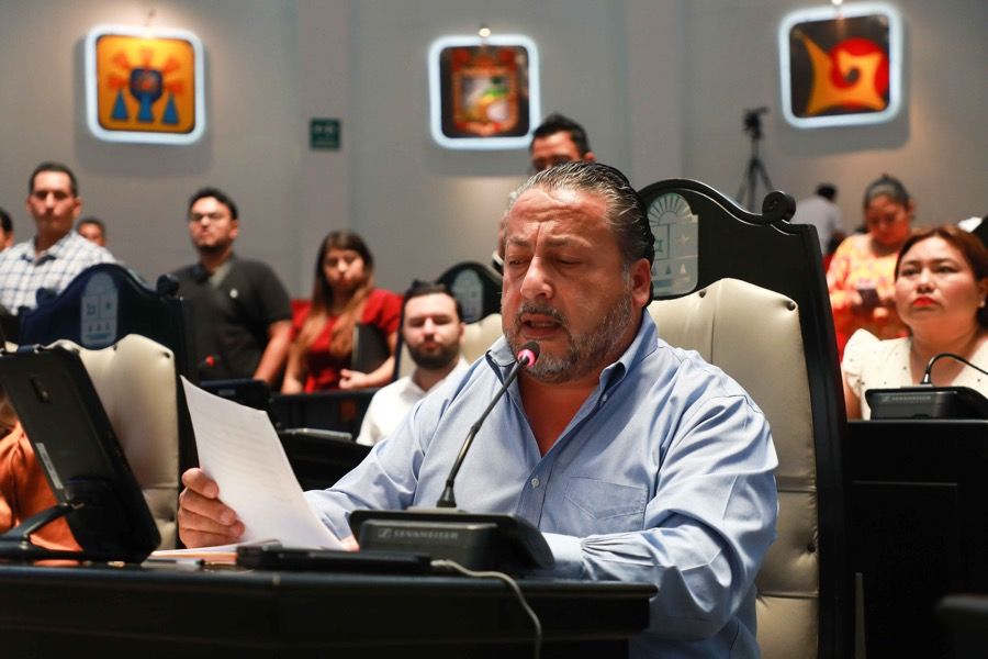 MORENA no sabe debatir en el Congreso y pierde la batalla mediática; pero la aplanadora funciona