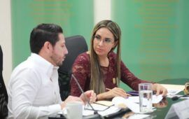 Gobierno estatal presenta Paquete Económico 2025, y presupuesta más dinero federal del que le van a dar