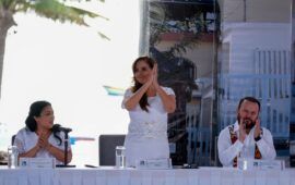 “Los encargos son temporales y las sillas son prestadas”, le dice Mara a su Gabinete en la primera reunión de 2025