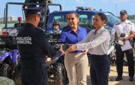 Entregan Ana Paty y Mara 130 unidades con tecnología avanzada a la Policía