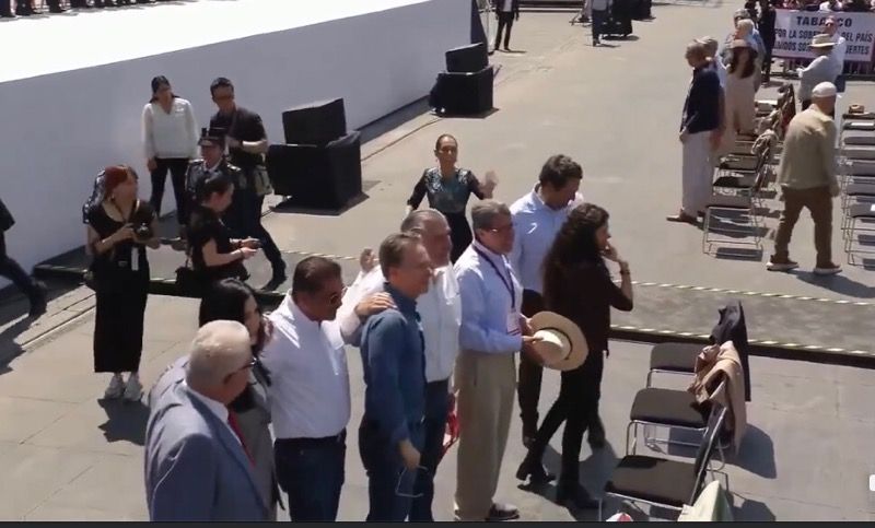 Para la cúpula de MORENA, cotizó más la foto con Andy que el saludo a Sheinbaum en el Zócalo