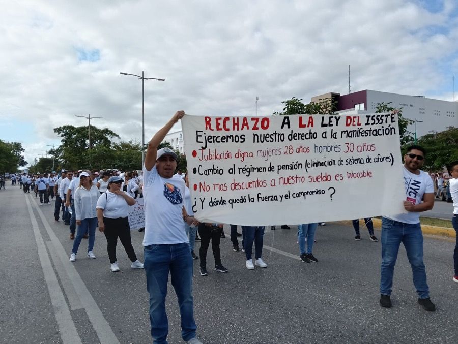Los maestros se reúnen con Mara, pero deciden continuar el paro indefinido