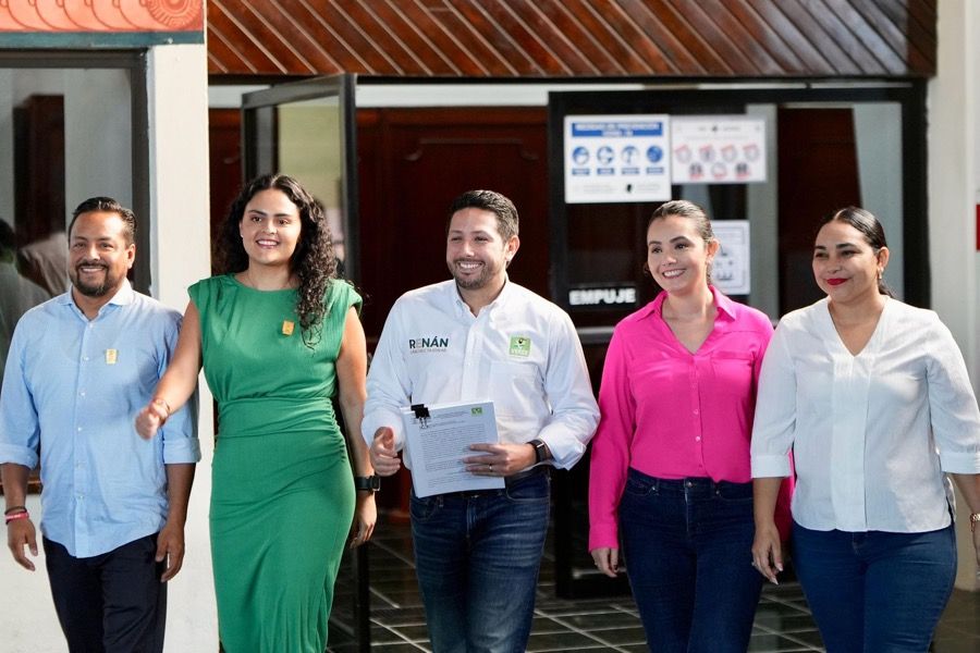 Presenta el Verde iniciativa para regular la comercialización y fomentar la adopción responsable de animales de compañía
