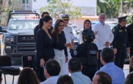 Anuncia Estefanía inversión de 1200 MDP en Seguridad; entrega 335 patrullas, un helicóptero y un vehículo blindado táctico