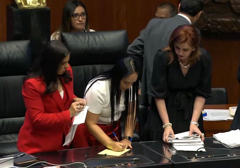 SORPRESA | La 4T se parte, y se demora la aprobación de las magistraturas al Teqroo; pasa para mañana