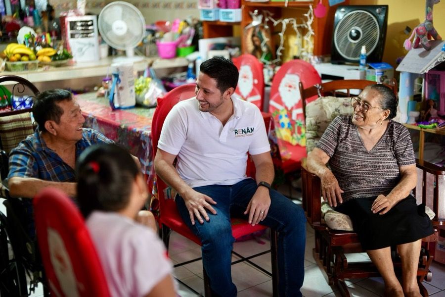 Destaca Renán Sánchez Tajonar la importancia de escuchar a la ciudadanía en torno al cuarto muelle en Cozumel 