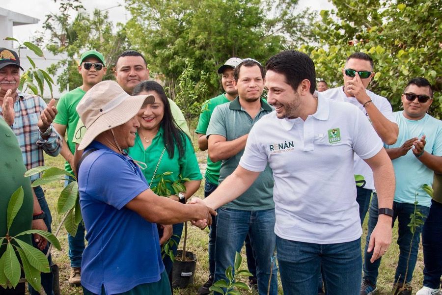 En el Día del Árbol, Renán Sánchez Tajonar reafirma compromiso del Partido Verde con la reforestación en Quintana Roo