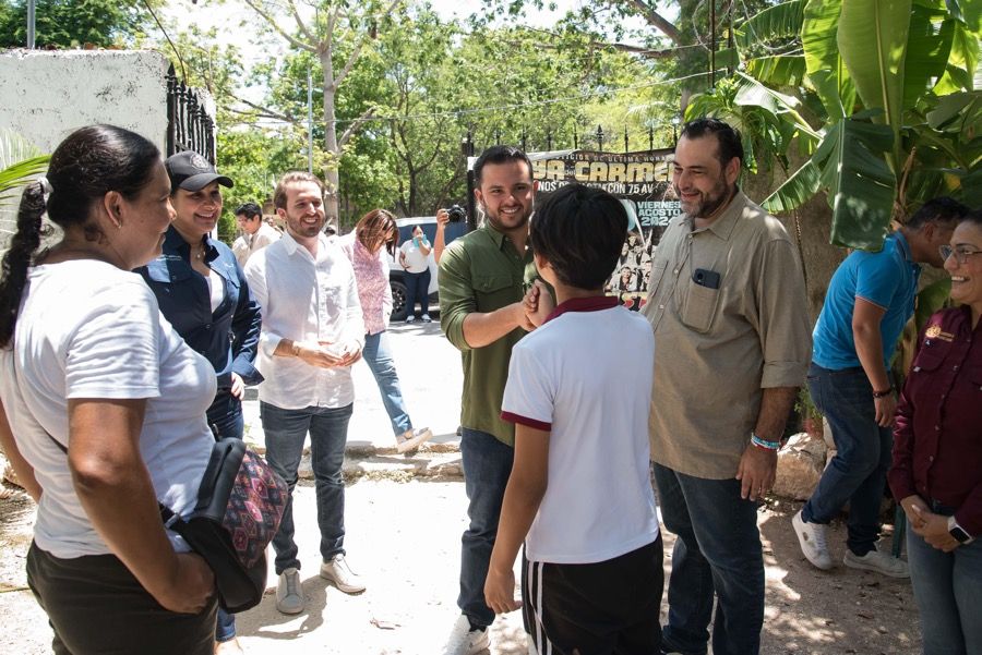 Supervisa Pablo Bustamante las obras del bienestar en Playa del Carmen 