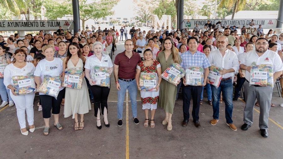 Entregan apoyos alimentarios en Tulum