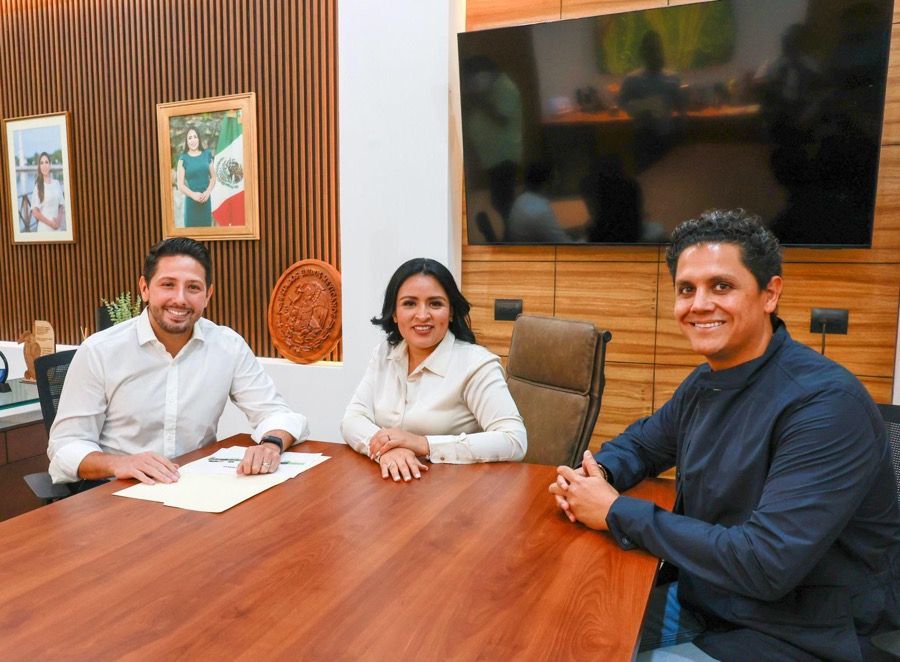 Renán Sánchez Tajonar y la presidenta Blanca Merari refuerzan la unidad verde en favor de Puerto Morelos