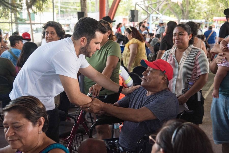 “Más de 5200 familias cancunenses han sido beneficiadas con las Asambleas Informativas “Bienestar para el Pueblo”: Pablo Bustamante