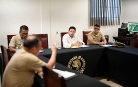 Se reúne Renán Sánchez Tajonar con autoridades navales para avanzar en la protección de la Laguna de Bacalar