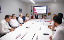 Firman acuerdo Mara Lezama y Octavio Romero, director del Infonavit, para liberar 51 mil hipotecas en Quintana Roo a quienes ya liquidaron su crédito