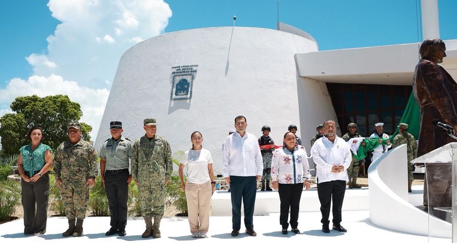 Reinstala Congreso estatua de Andrés Quintana Roo que quitó Humberto Aldana