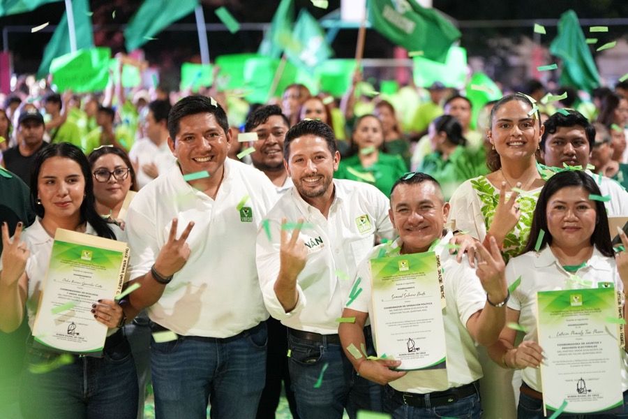 Renán Sánchez Tajonar encabeza la toma de protesta de la nueva dirigencia municipal del Partido Verde en Tulum