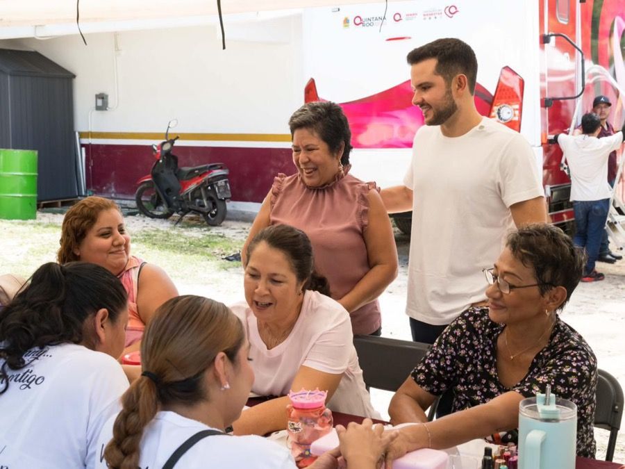“En nueve Asambleas Informativas “Bienestar para el Pueblo” acercamos apoyos gratuitos y directos a más de 12,500 familias cancunenses”: Pablo Bustamante