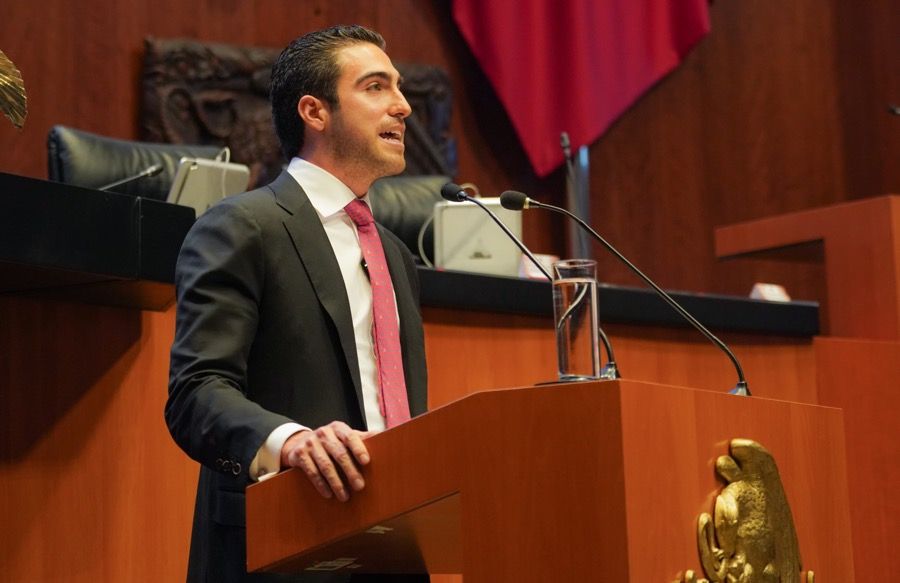 Eugenio Segura dice que Quintana Roo tendrá energía propia en 2027