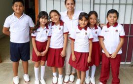 Entrega Ana Paty más de 28 mil tenis escolares