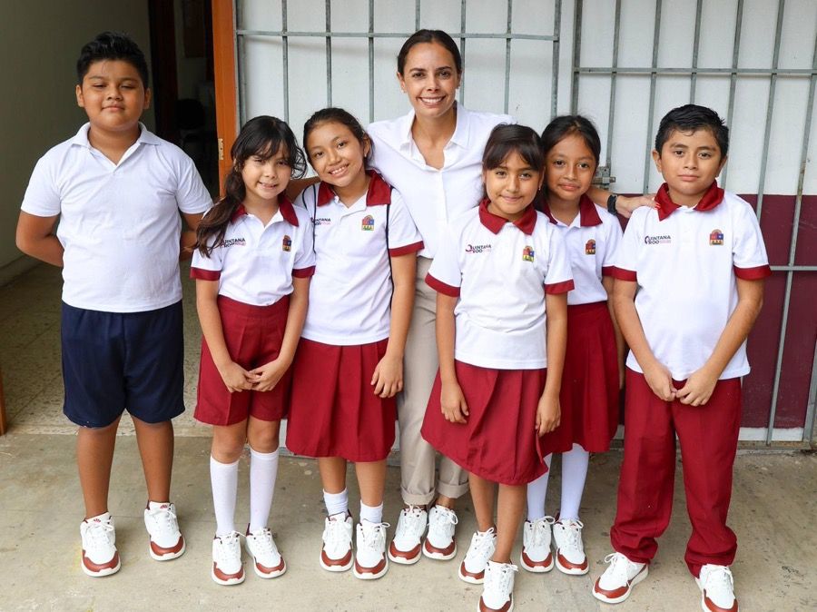 Entrega Ana Paty más de 28 mil tenis escolares
