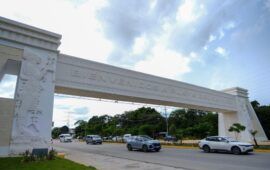 Estefanía inaugura junto Mara el Arco de Acceso Norte de Playa del Carmen, obra emblema de su administración
