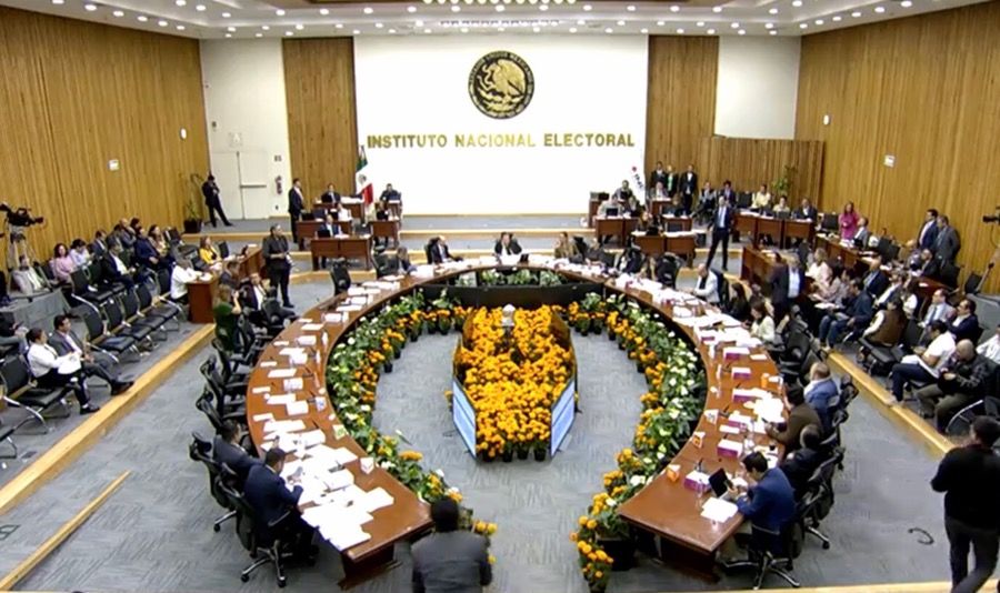 RETROCESO | INE designa 3 consejeros para el Ieqroo; una vacante y dos polémicas