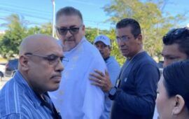 Detienen al dirigente de la CTM Isidro Santamaría, durante diligencia judicial