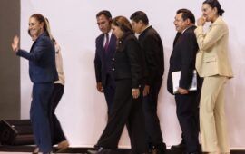 Encuestas de MORENA se ganarán por “atributos”, no por intención de voto; Claudia toma control del 2027 (documentos)